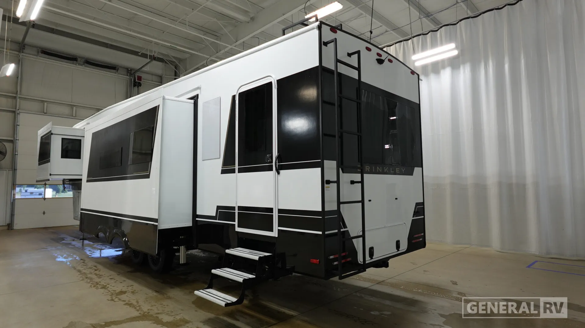 2027 Brinkley Model Z 3515 - Photo 4