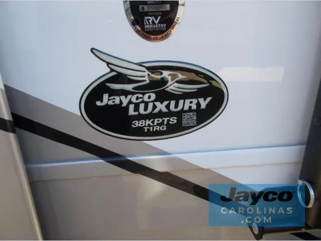2026 Jayco Pinnacle 38KPTS - Photo 4