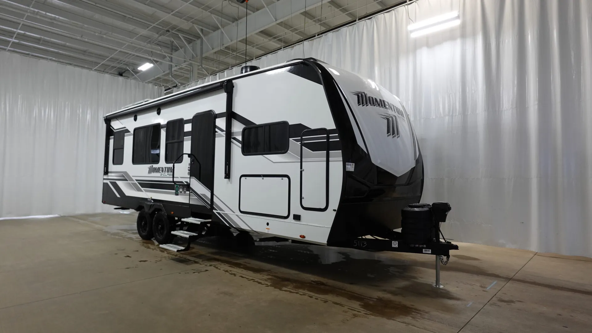 2026 Grand Design Momentum G-Class 25G - Photo 2