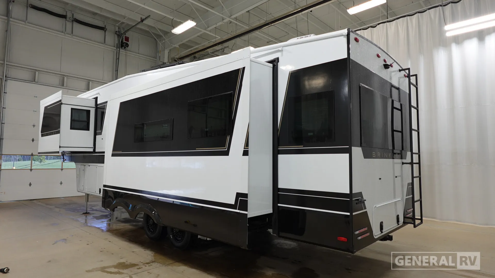 2026 Brinkley Model Z 3100 - Photo 4