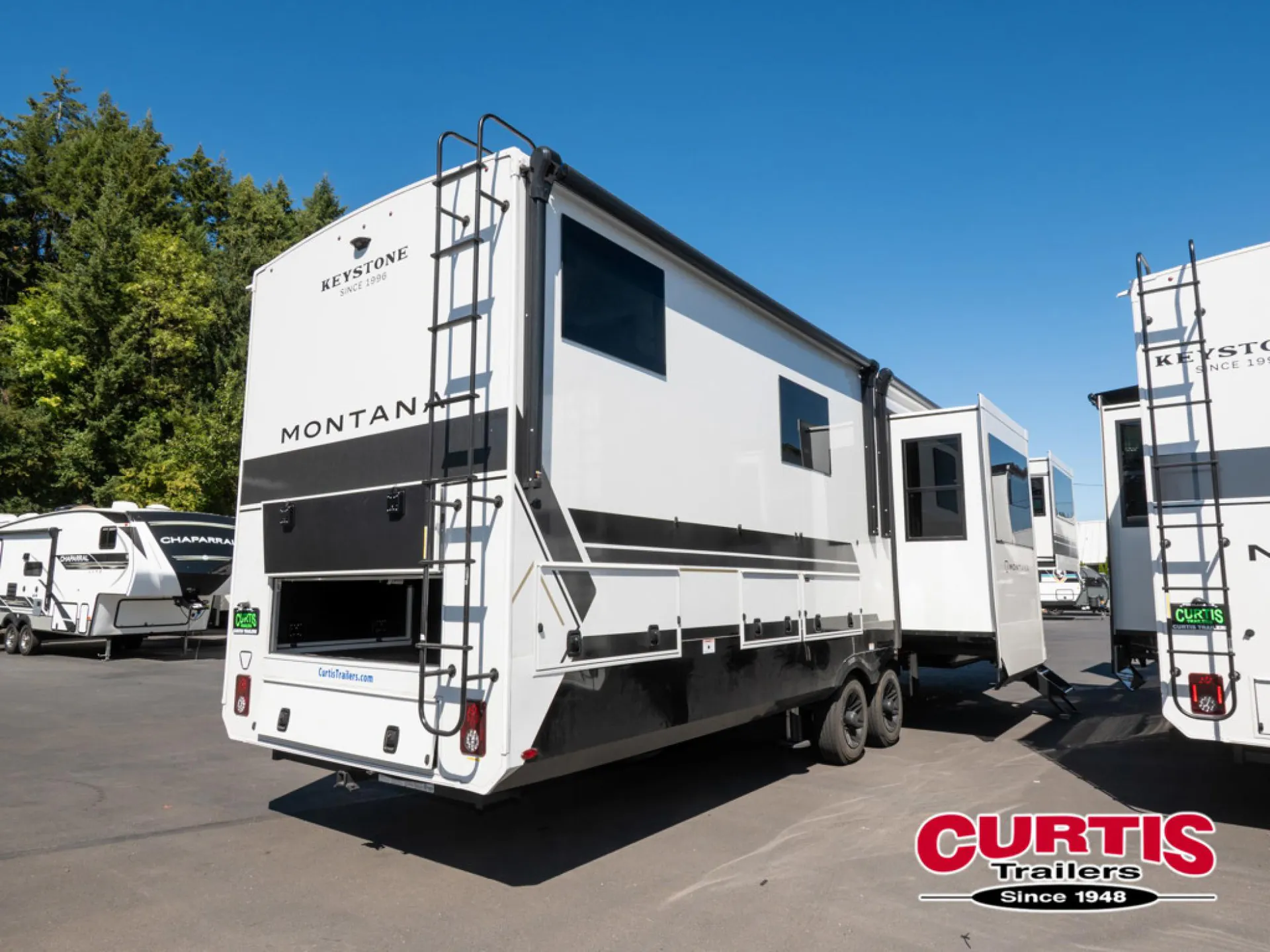 2027 Keystone Montana 3800FL - Photo 3