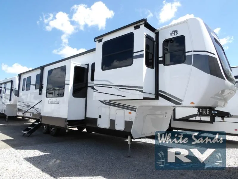 2026 Palomino Columbus 389FLH - Main photo