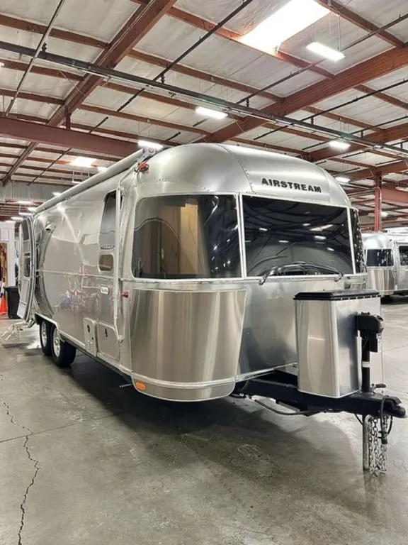 2022 Airstream International 23CB - Photo 4