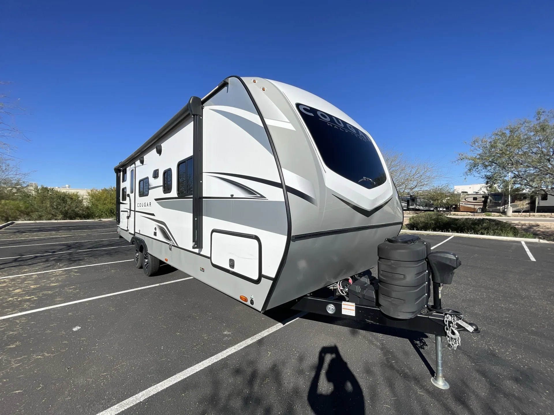 2024 Keystone Cougar Half-Ton 25DBSWE - Photo 2