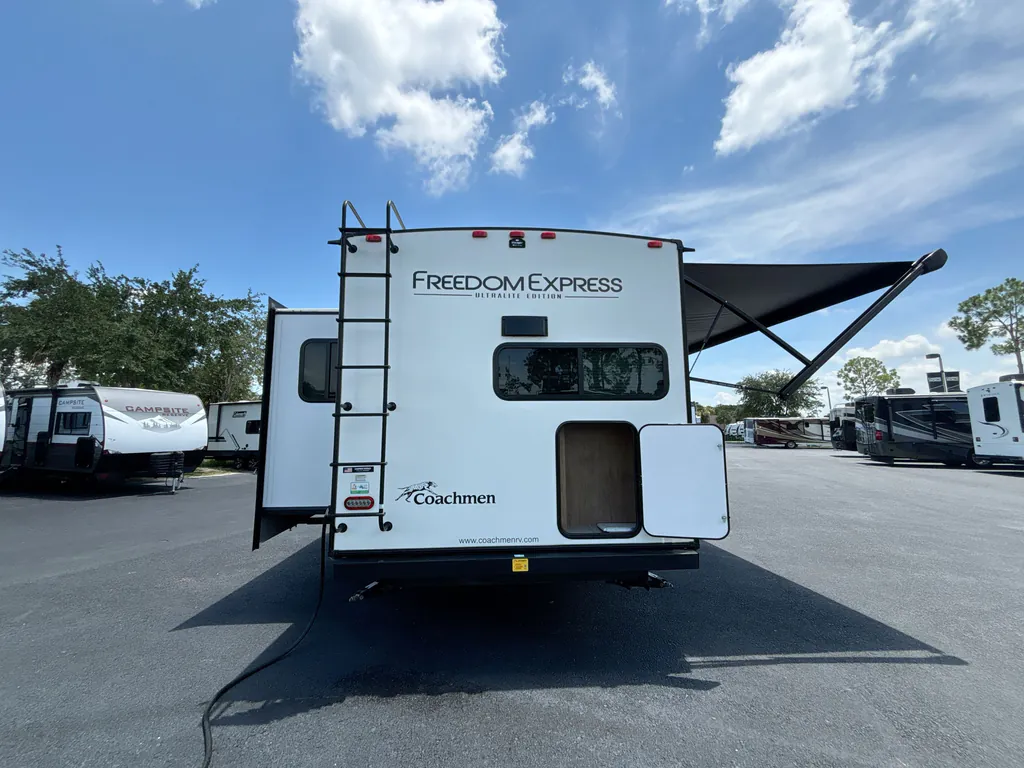 2024 Coachmen Freedom Express Ultra Lite 274RKS, Photos photo 8