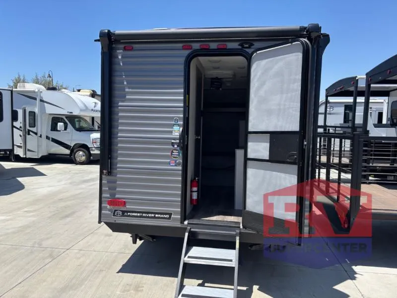 2026 Coachmen RV Catalina Summit Series 7 134REX - Photo 4