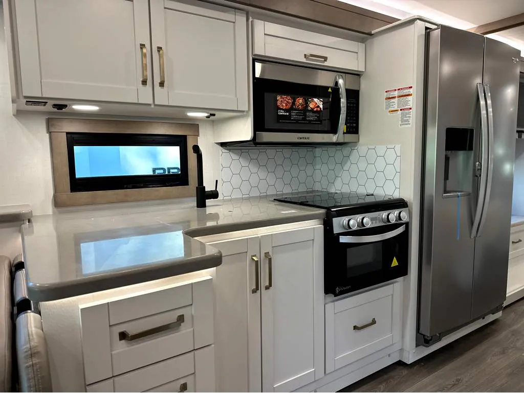 2027 Entegra Coach Vision XL 36C, Photos photo 14