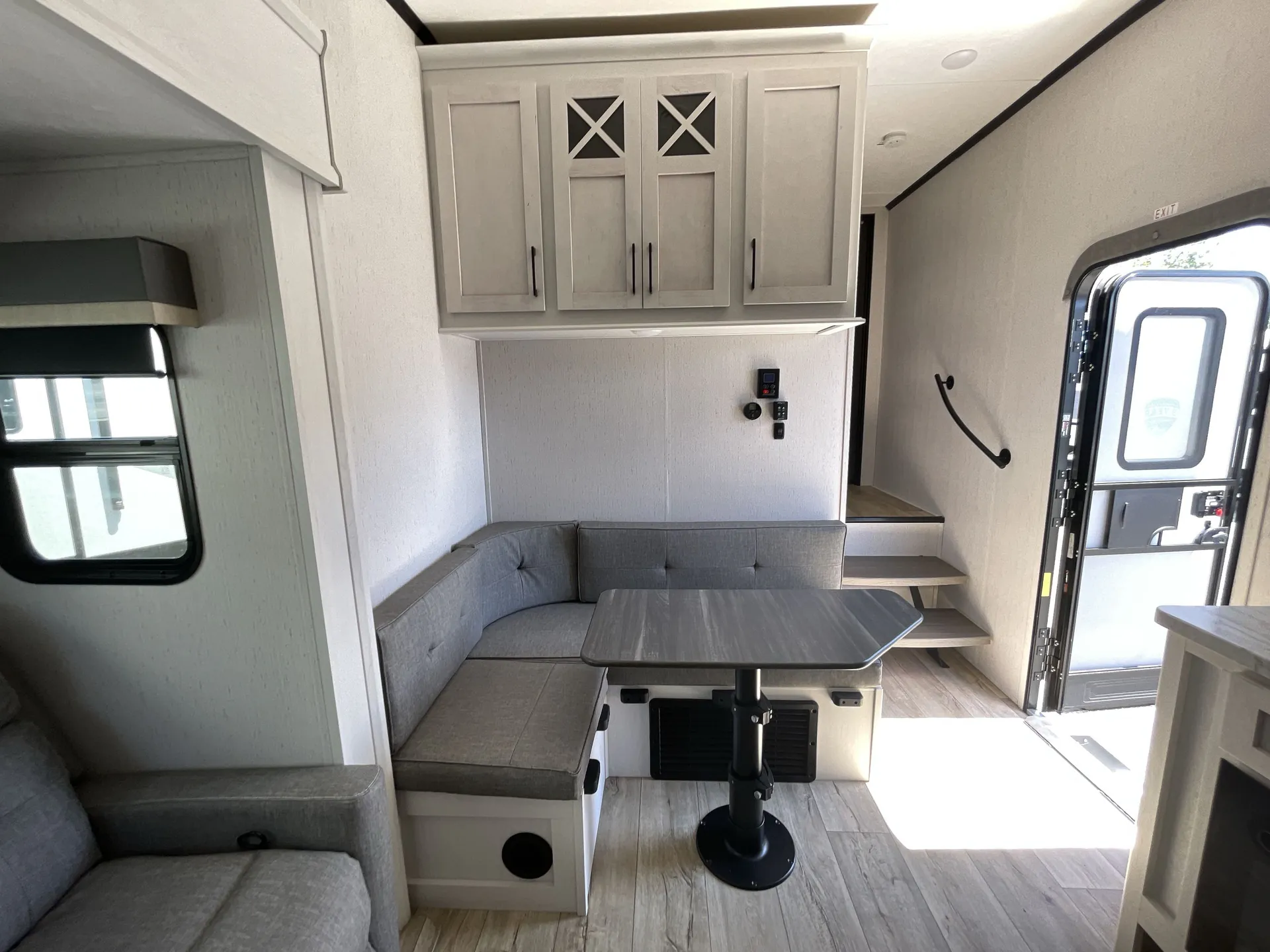 2024 Dutchmen Astoria 260RK — living area main