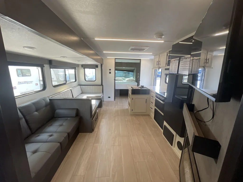 2026 Forest River Alpha Wolf 29TB, Photos photo 3