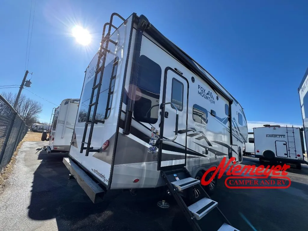 2024 Northwood Fox Mountain 235RLS - Photo 4