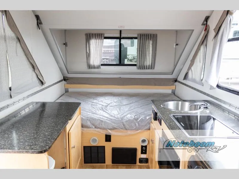 2022 Aliner Expedition Permanent Bed - Photo 4