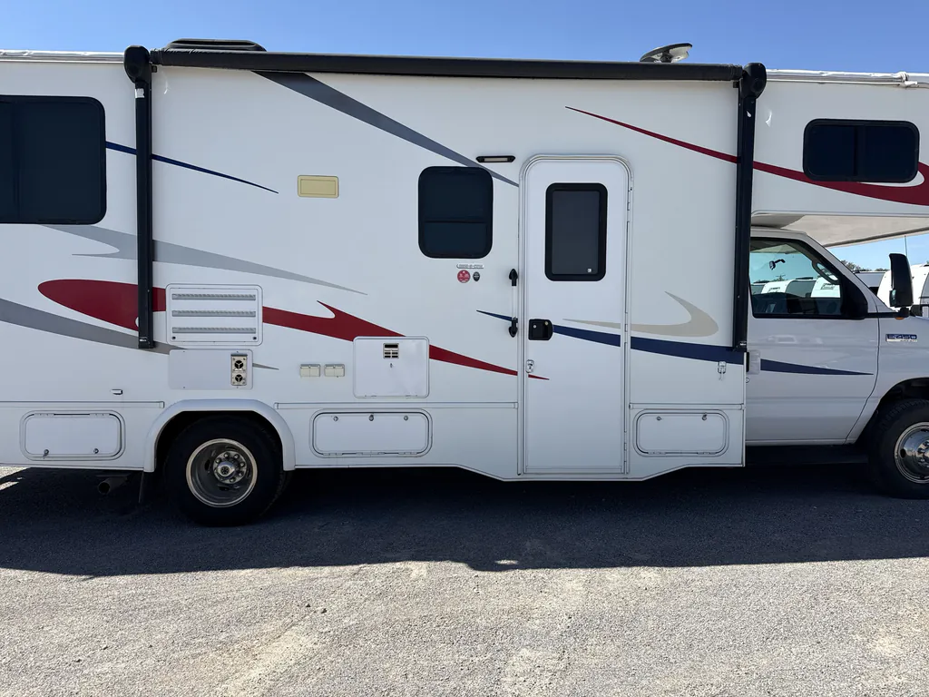 2019 Forest River Sunseeker 3050S, Photos photo 22