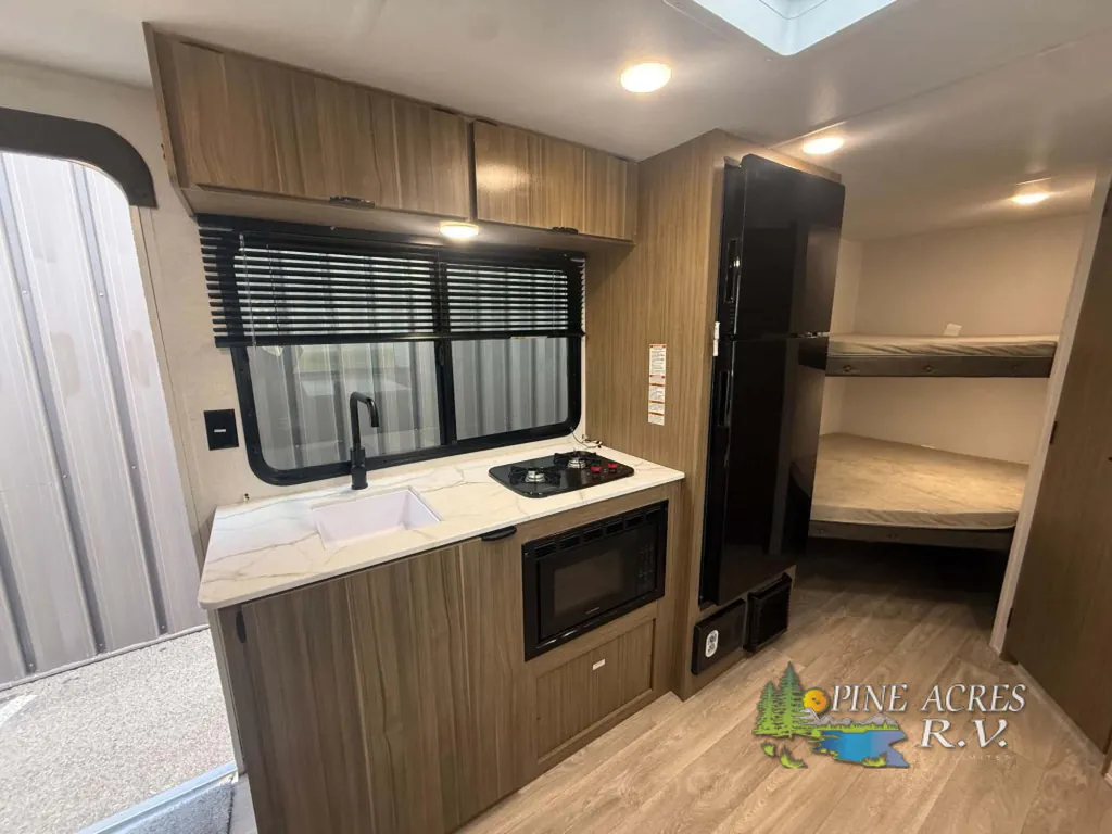 2027 Forest River Wildwood FSX 178BH, Photos photo 9