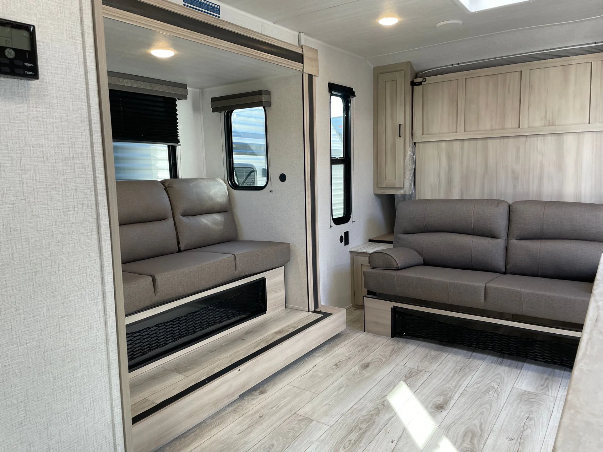2025 East to West Silver Lake 1800RB - Photo 3