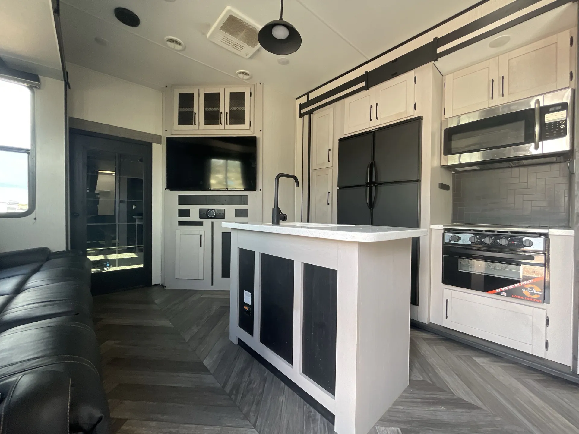 2023 Heartland Torque Fifth Wheel 384 — living area main