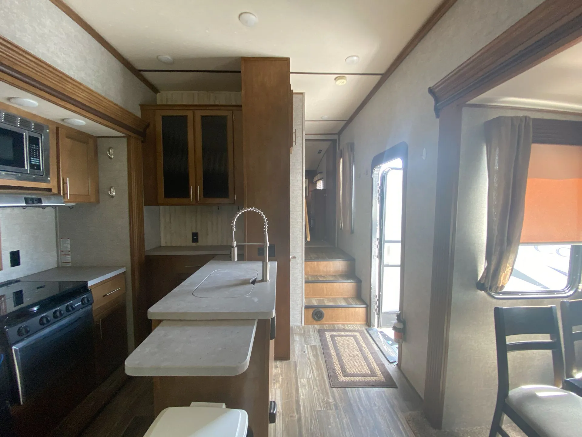 2018 Forest River Sabre 30RLT - Photo 4