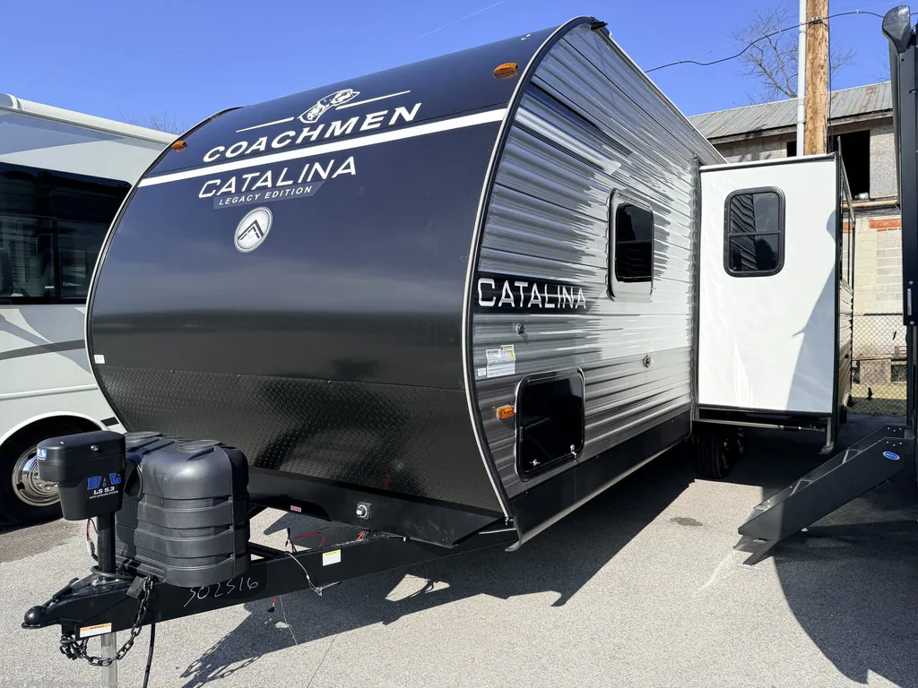 2026 Coachmen Catalina Legacy Edition 243RBS, Photos photo 3