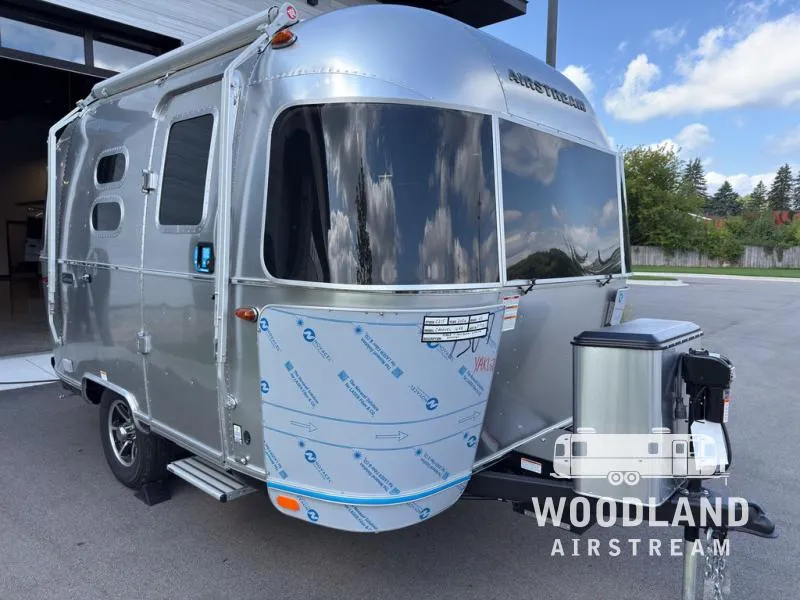 2026 Airstream Caravel 16RB - Photo 2
