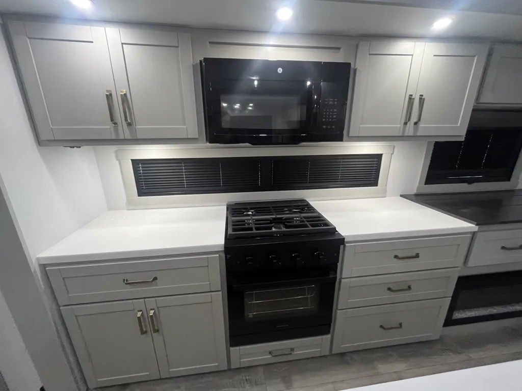 2026 Brinkley Model Z 3420, Photos photo 11