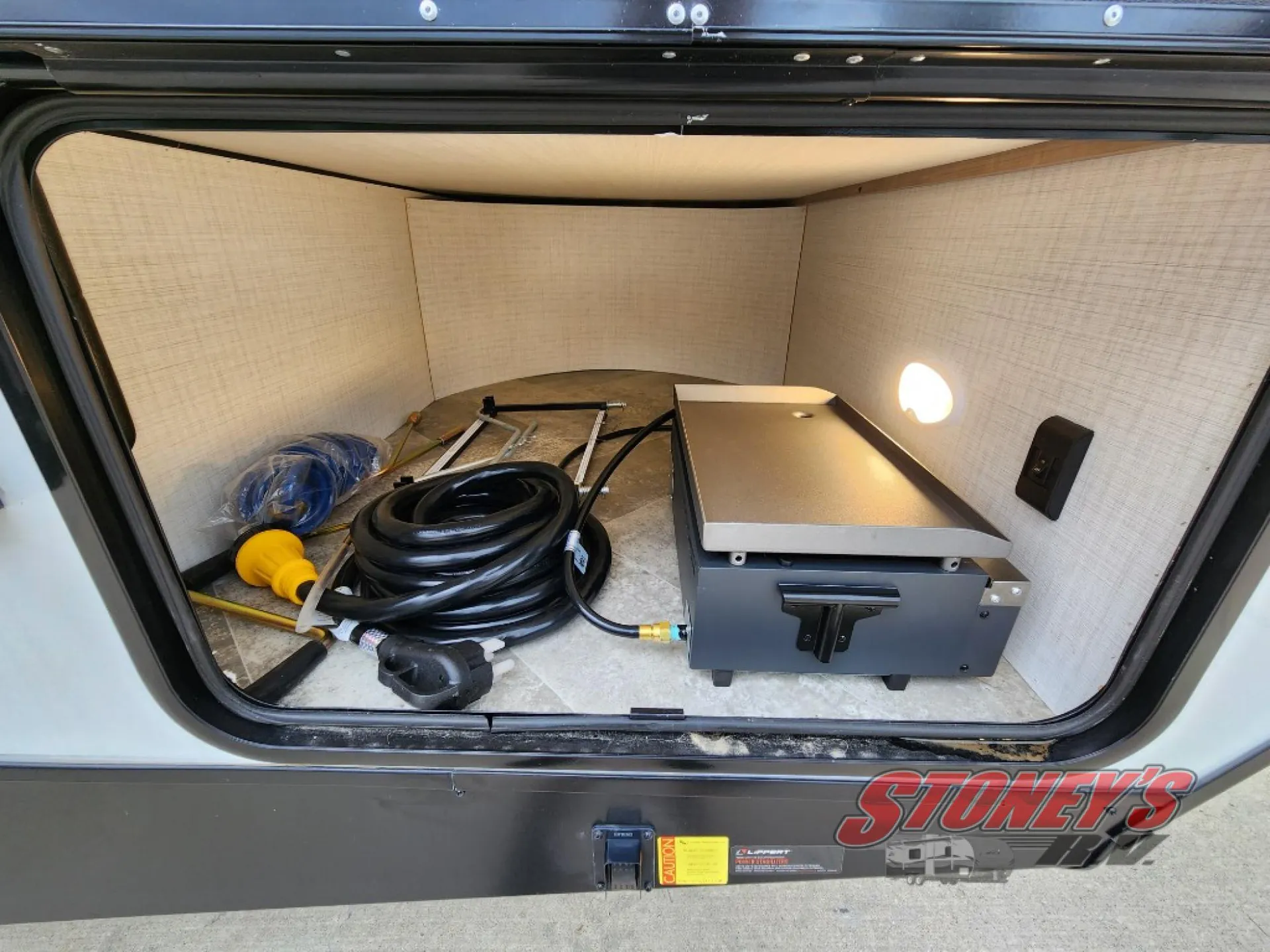 2023 Palomino SolAire Ultra Lite 294DBHS - Photo 3