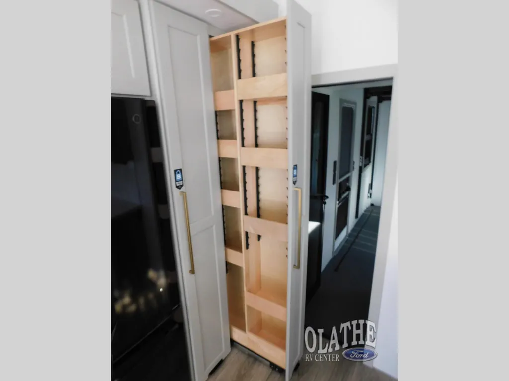2026 Brinkley Model G 3970, Photos photo 17