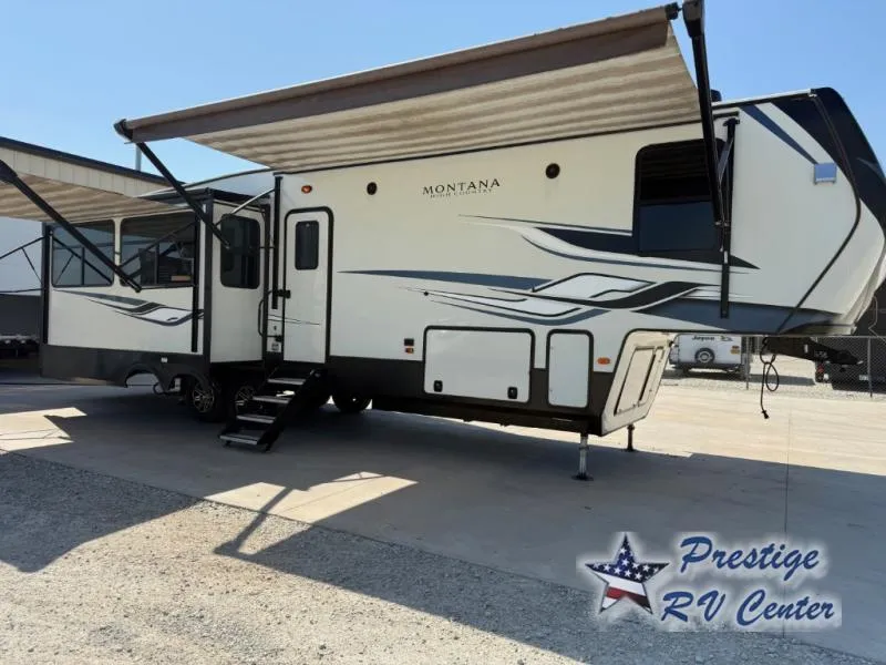 2022 Keystone Montana High Country 331RL - Photo 2
