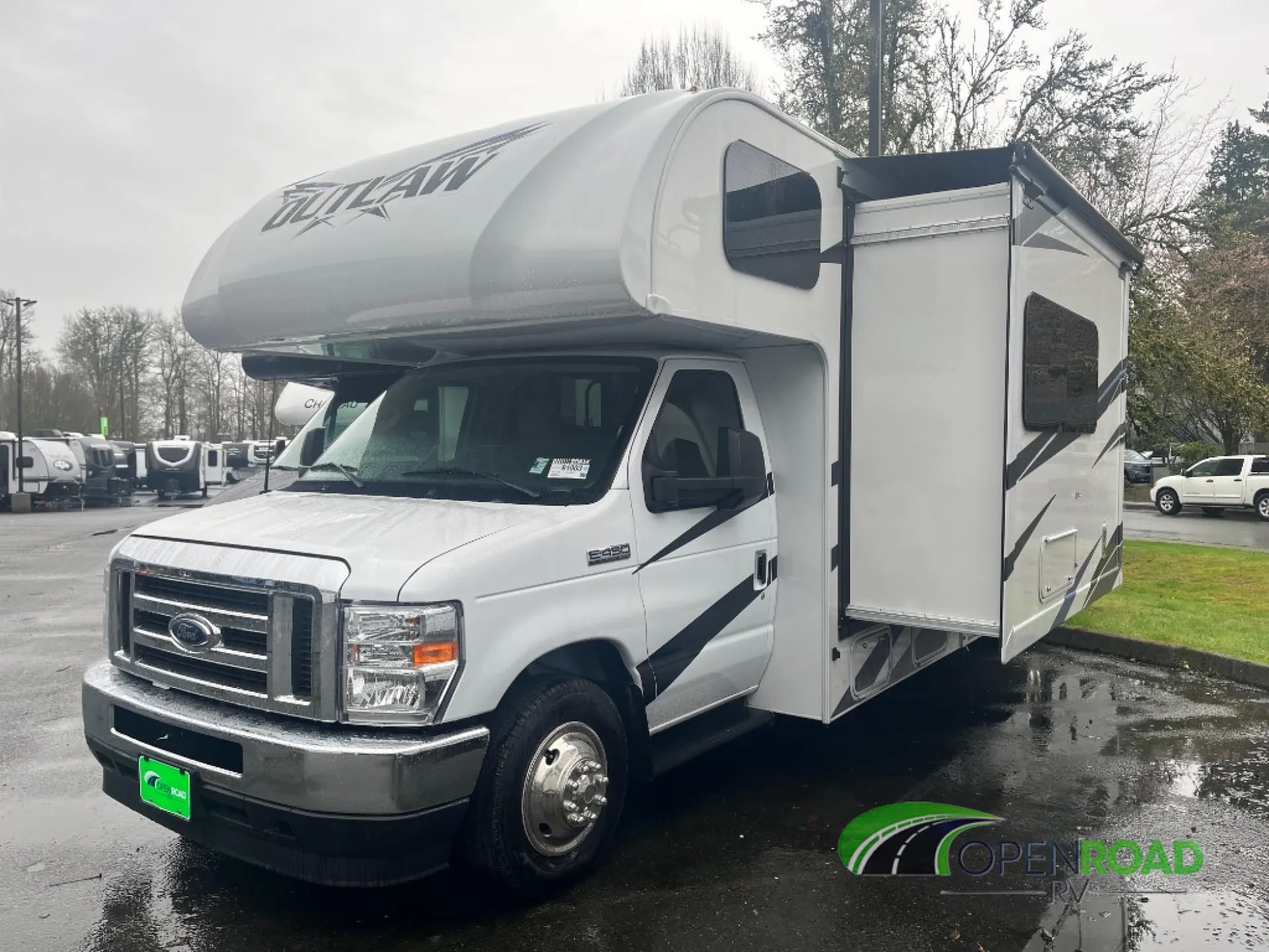 2025 Thor Motor Coach Outlaw 29T - Photo 4
