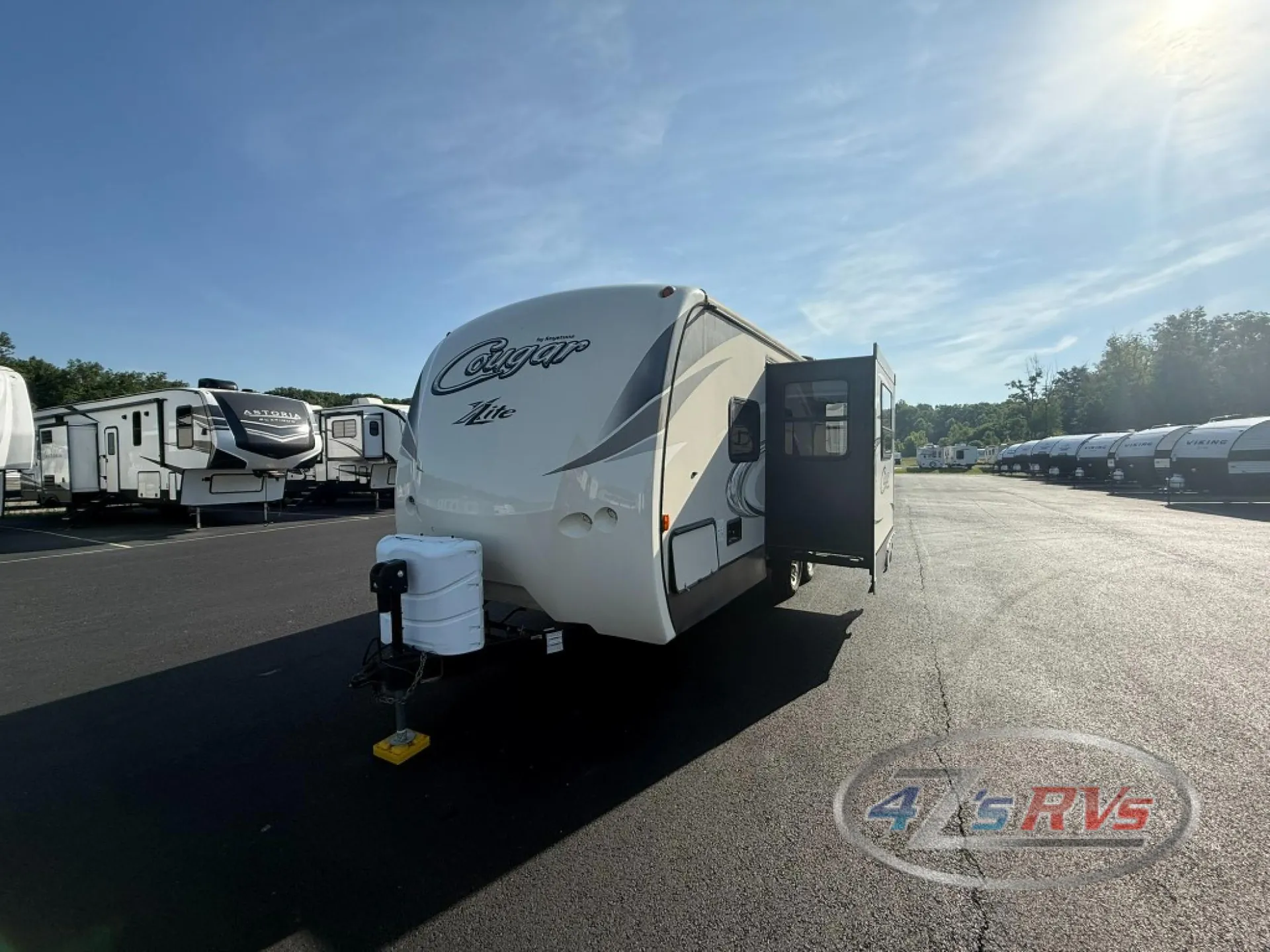 2016 Keystone Cougar XLite 21RBS - Photo 2