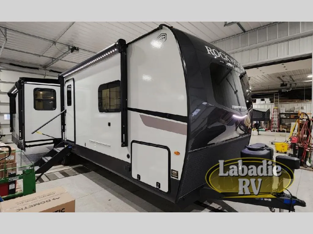 2026 Forest River Rockwood Ultra Lite 2906RL - Photo 4