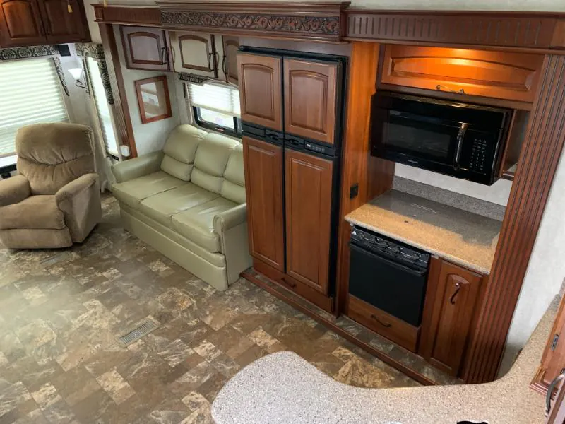 2014 Keystone Montana 3100RL, Photos photo 49