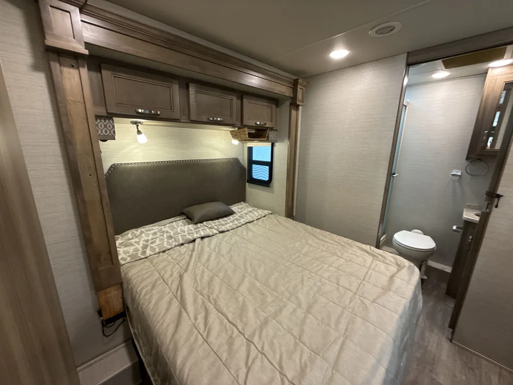 2018 Jayco Precept 33U, Photos photo 15