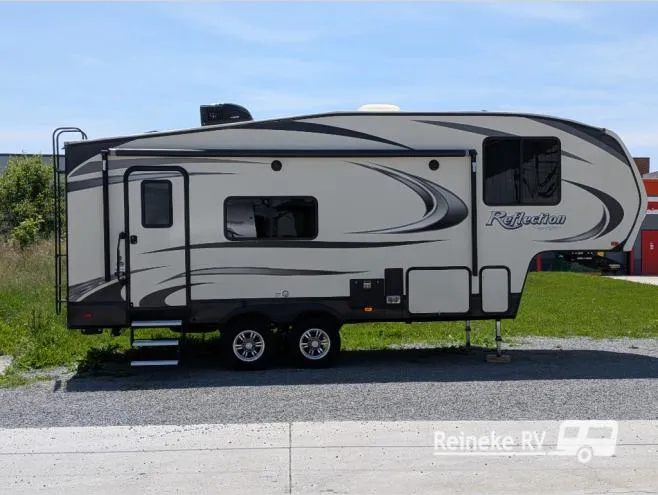 2018 Grand Design Reflection 150 Series 220RK - Main photo