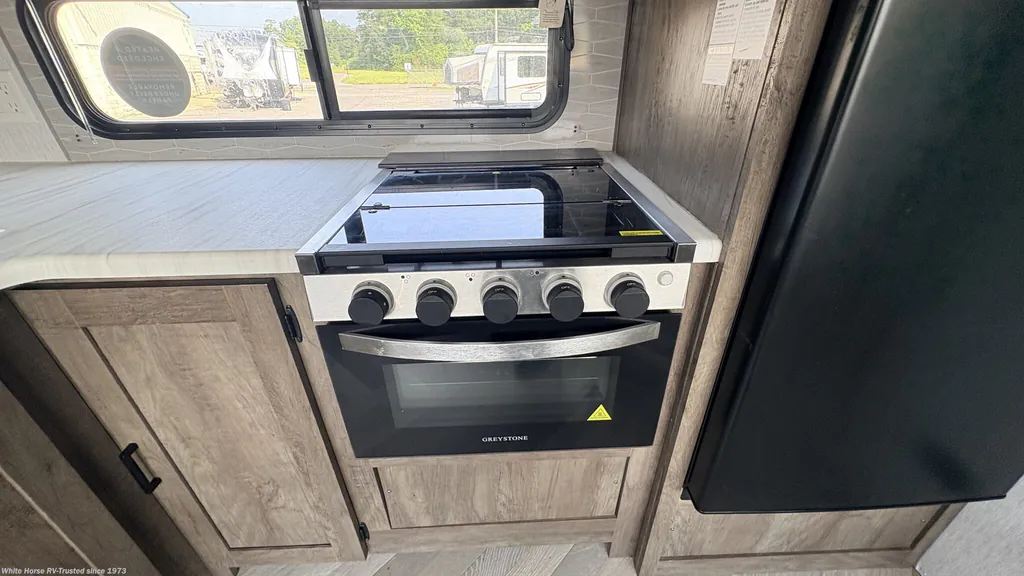 2022 Forest River Wildwood 31KQBTS, Photos photo 9