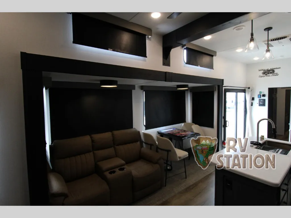 2027 Forest River Puma Vista 38VFL, Photos photo 26
