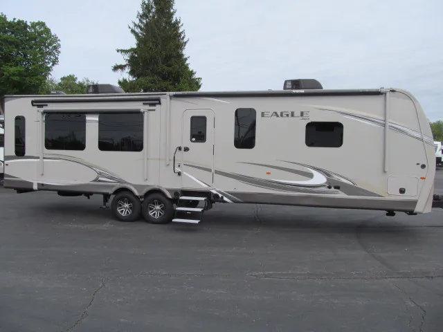 2018 Jayco Eagle 330RSTS - Photo 3