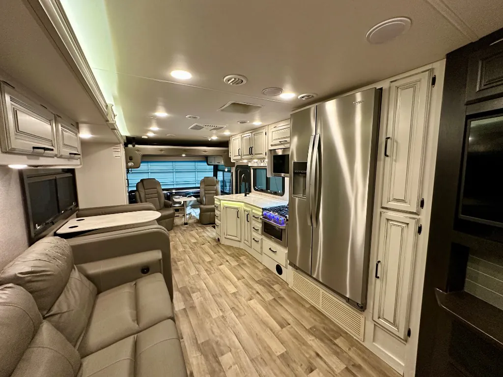 2021 Entegra Coach Vision XL 34B - Photo 4