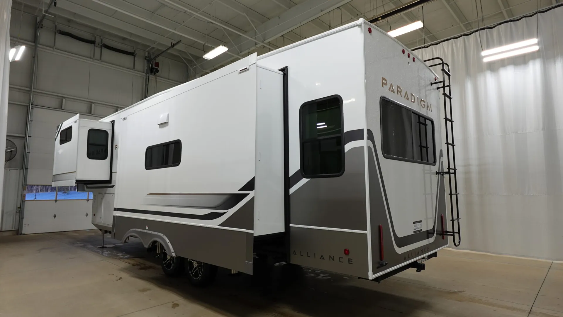 2026 Alliance RV Paradigm 310RL - Photo 4