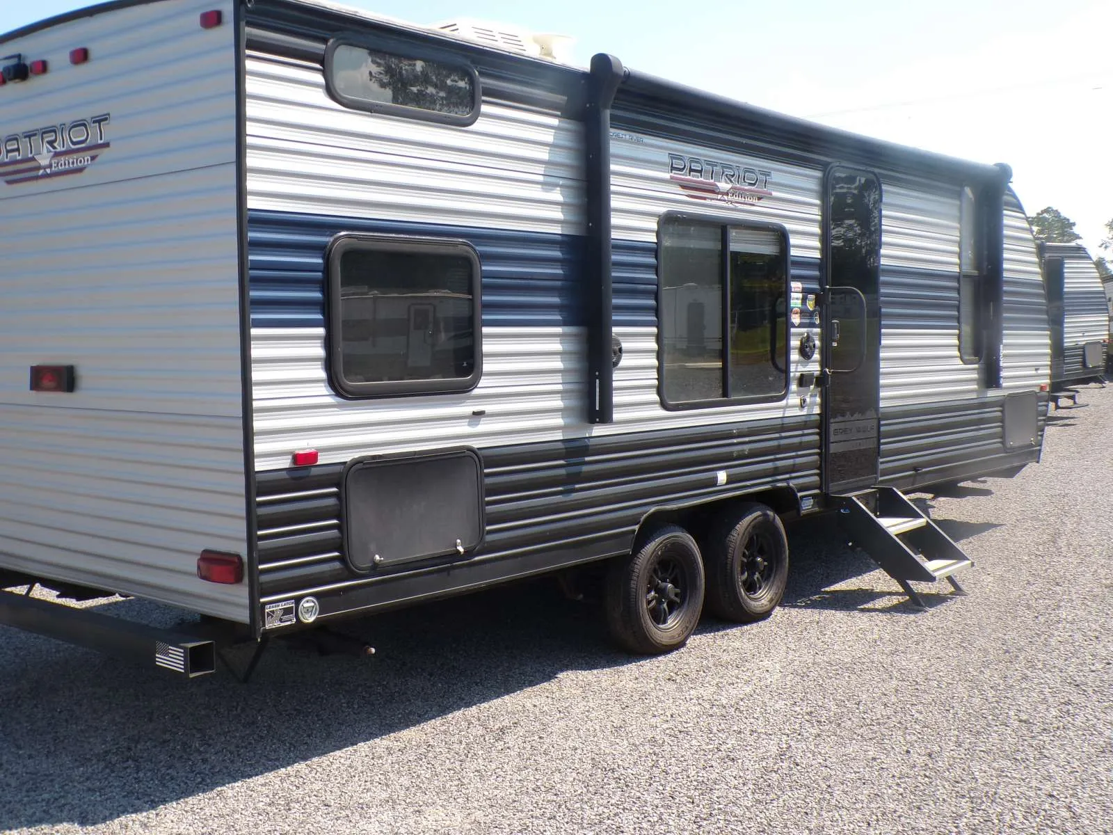 2022 Forest River Cherokee Patriot Edition 26DJSE - Photo 4