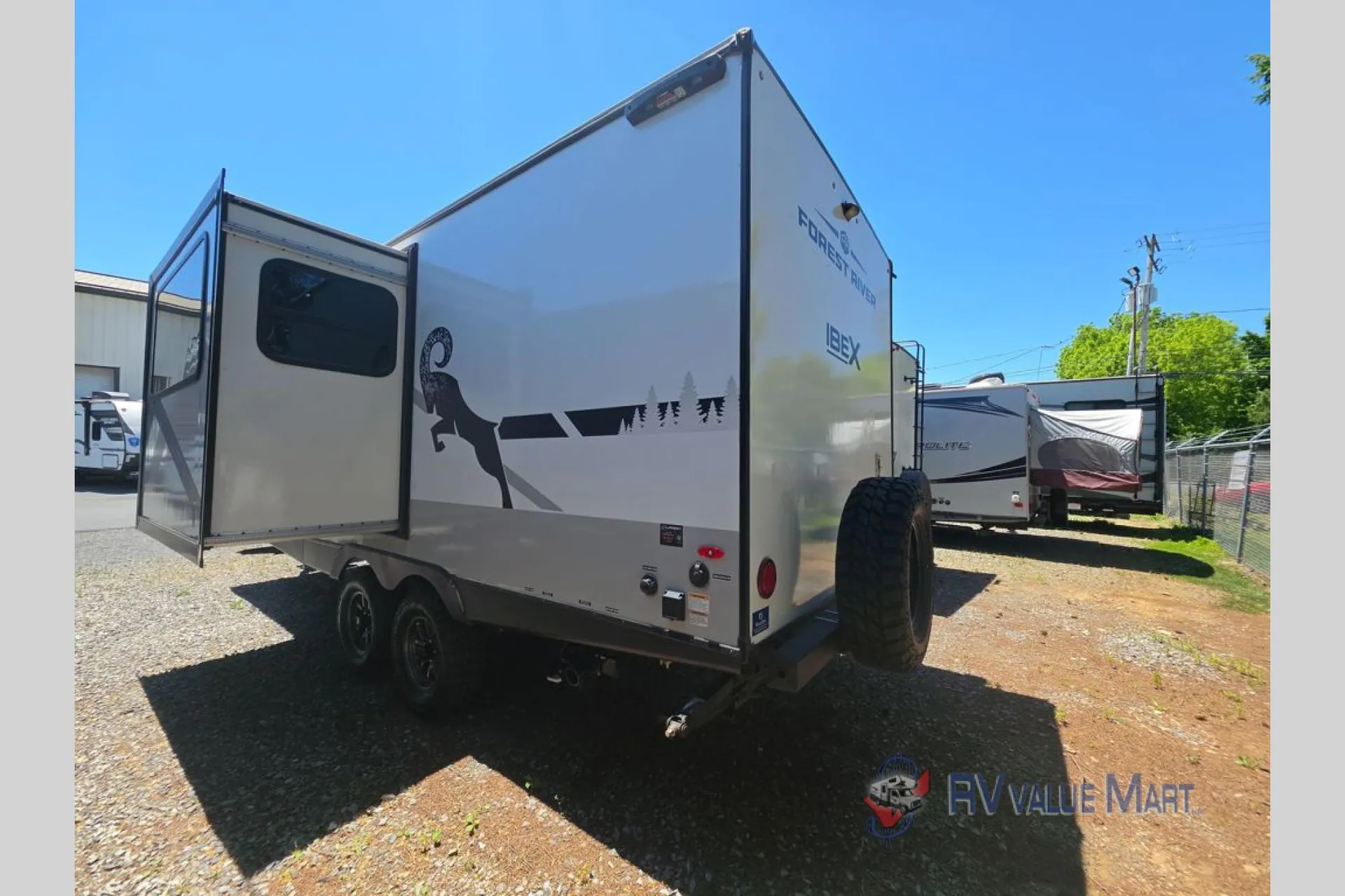 2025 Forest River IBEX 19MSB - Photo 4