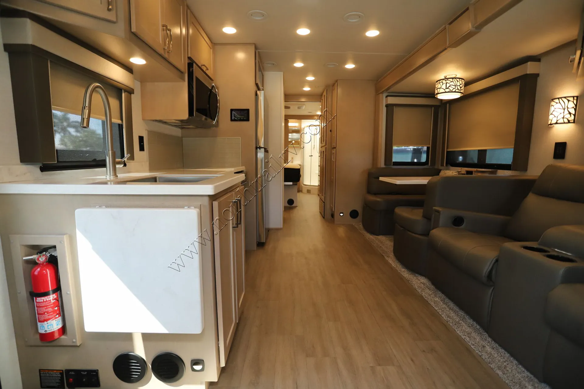 2024 Renegade RV Valencia 38RB - Photo 4