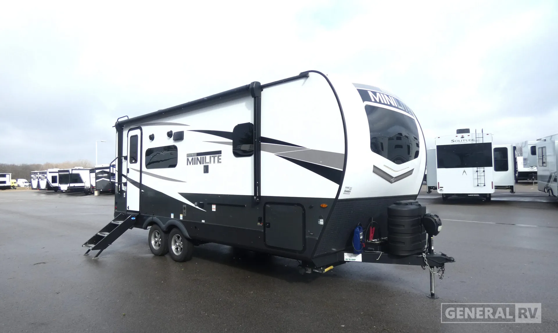 2024 Forest River Rockwood Mini Lite 2205S - Photo 2