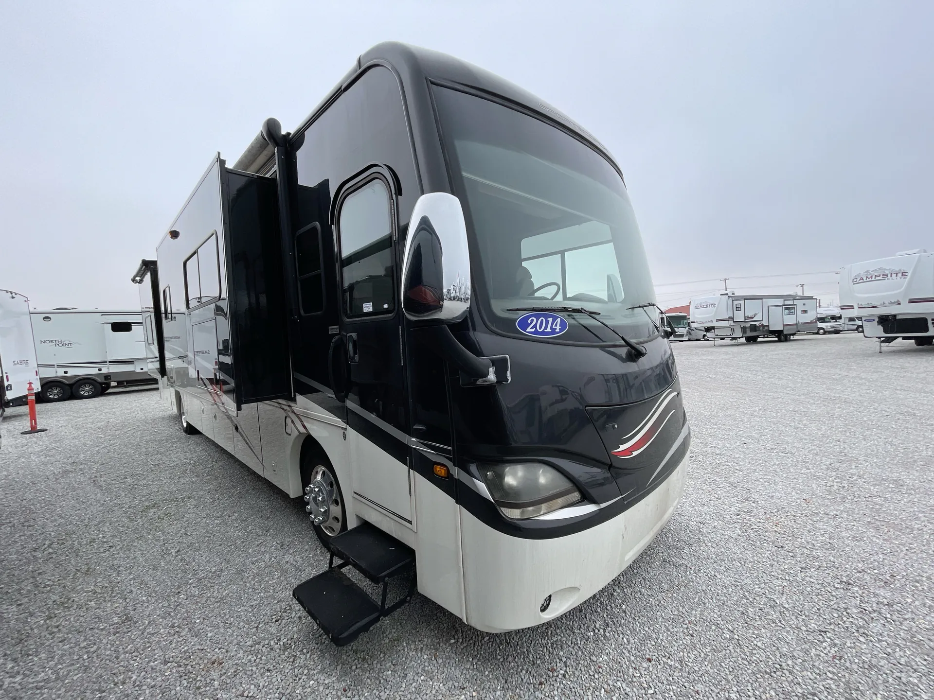 2014 Coachmen Sportscoach Cross Country 404RB - Photo 2