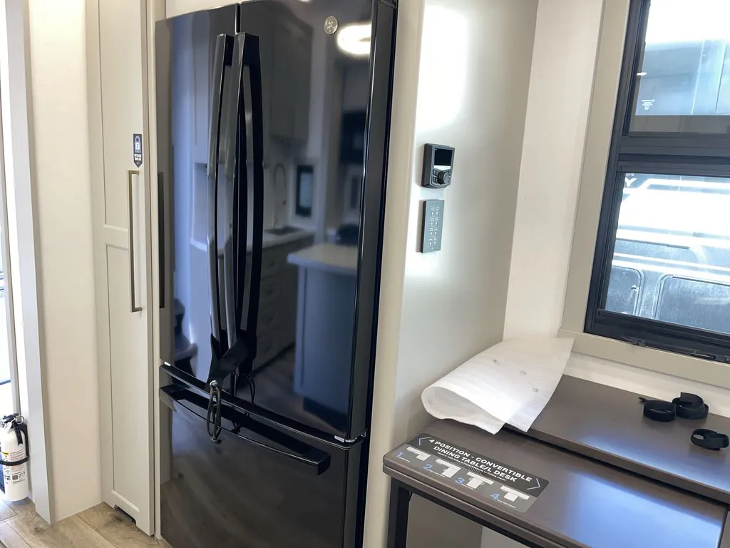 2026 Brinkley Model G 4150, Photos photo 28