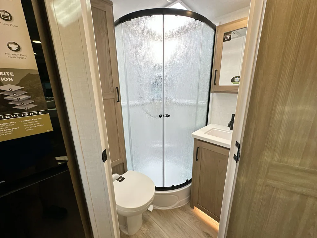 2027 Forest River Rockwood Mini Lite 2109S, Photos photo 24