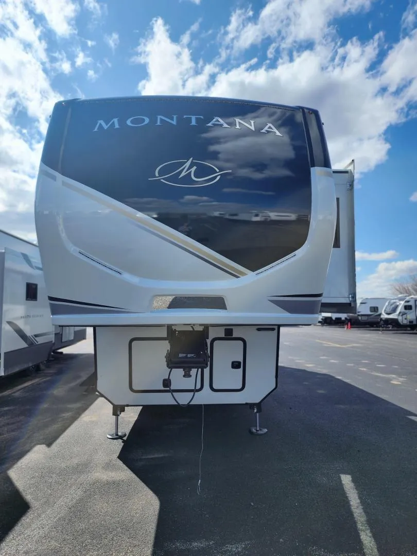 2025 Keystone Montana 3123RL - Photo 3