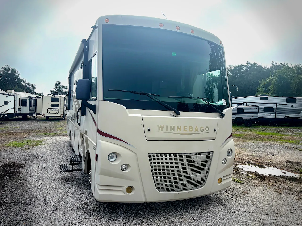 2017 Winnebago Vista 31KE - Photo 2
