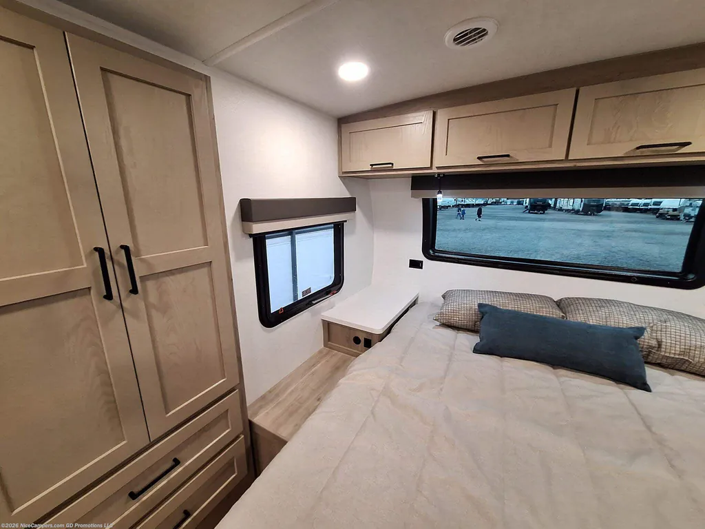 2026 Forest River Flagstaff Micro Lite 25FBD, Photos photo 15