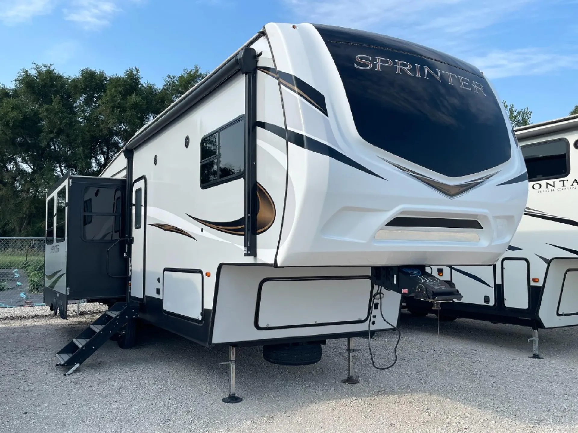 2022 Keystone Sprinter 30RL - Photo 2