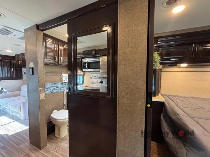 2018 Thor Motor Coach Four Winds Super C 35SB - Photo 2