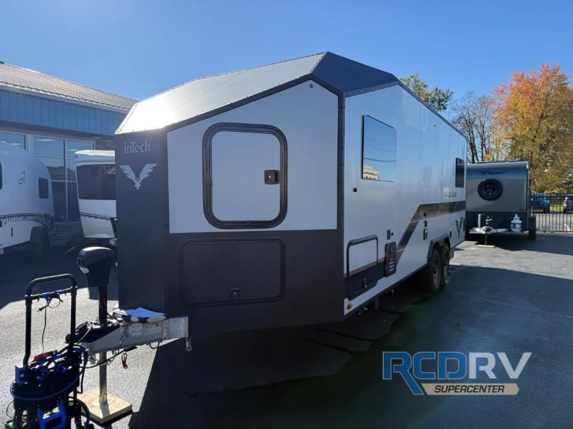 2026 inTech Black Wing 830 X - Photo 3